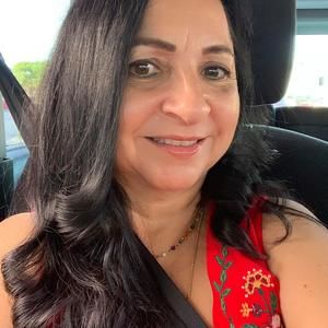 Meet your Posher, Luisa